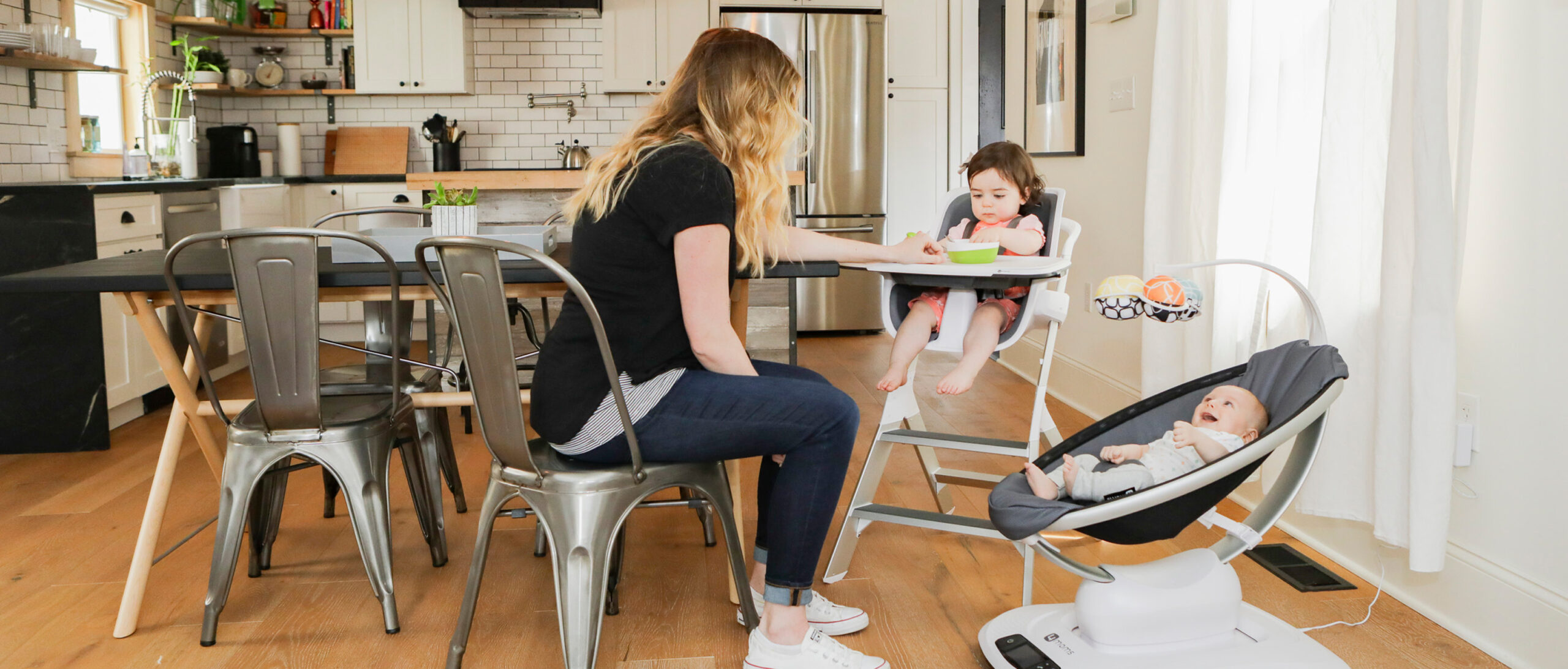 4Moms Cover Image